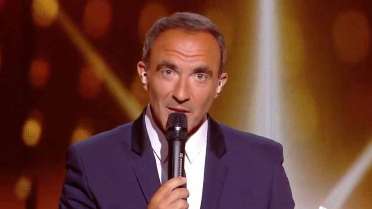 Nikos Aliagas  sa fille a fait craquer le fils d’un célèbre animateur !